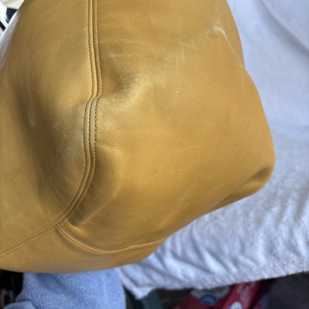 Vintage COACH Soho Duffle Tote Bag Mustard Yellow Leather Large 4082 90s USA - Picture 12 of 16